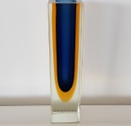 Seguso verti d' art Murano Sommerso Vase.